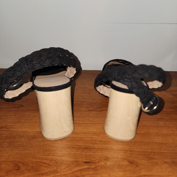 Black heeled Sandals - Devon - Picture 4 of 6